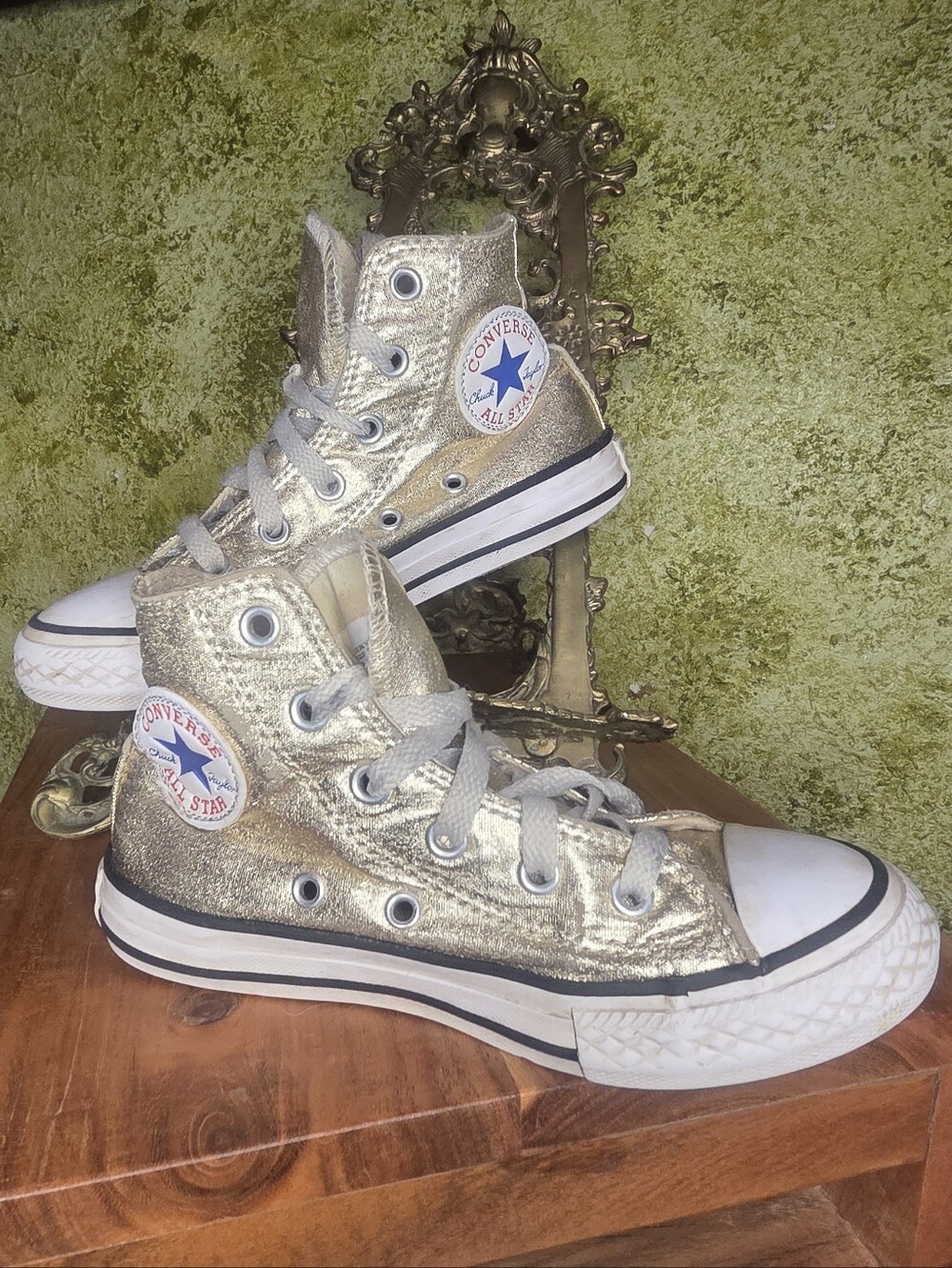 Youth Converse All Stars Chuck Taylor  High Top Sneakers - Metallic Gold GUC